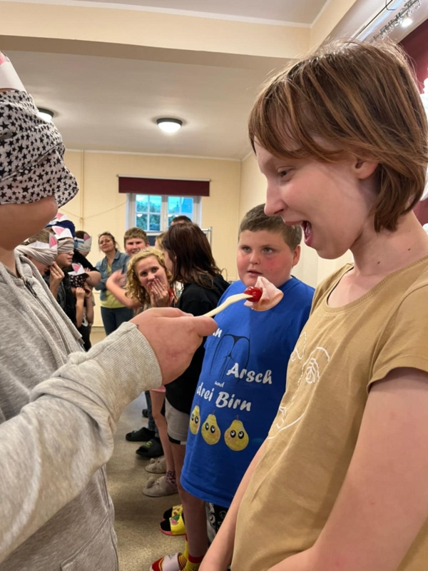 OTRZĘSINY W INTERNACIE