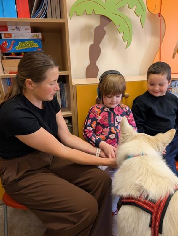 Międzynarodowy Dzień Głuchego z psem Alaską